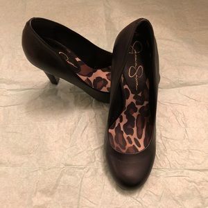 Jessica Simpson round toe black pump.  Size 7